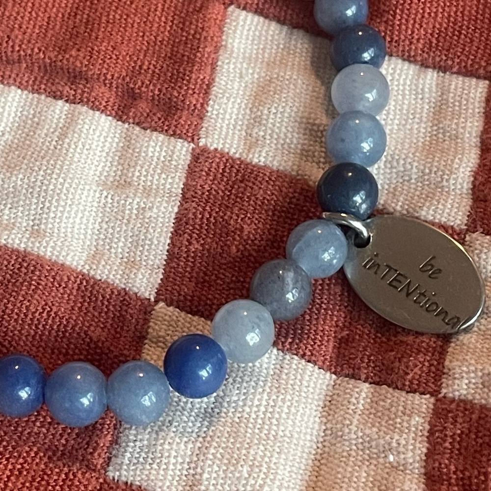 Blue Beaded Bracelet with Inspirational Charm Be Intentional - Picture 4 of 4